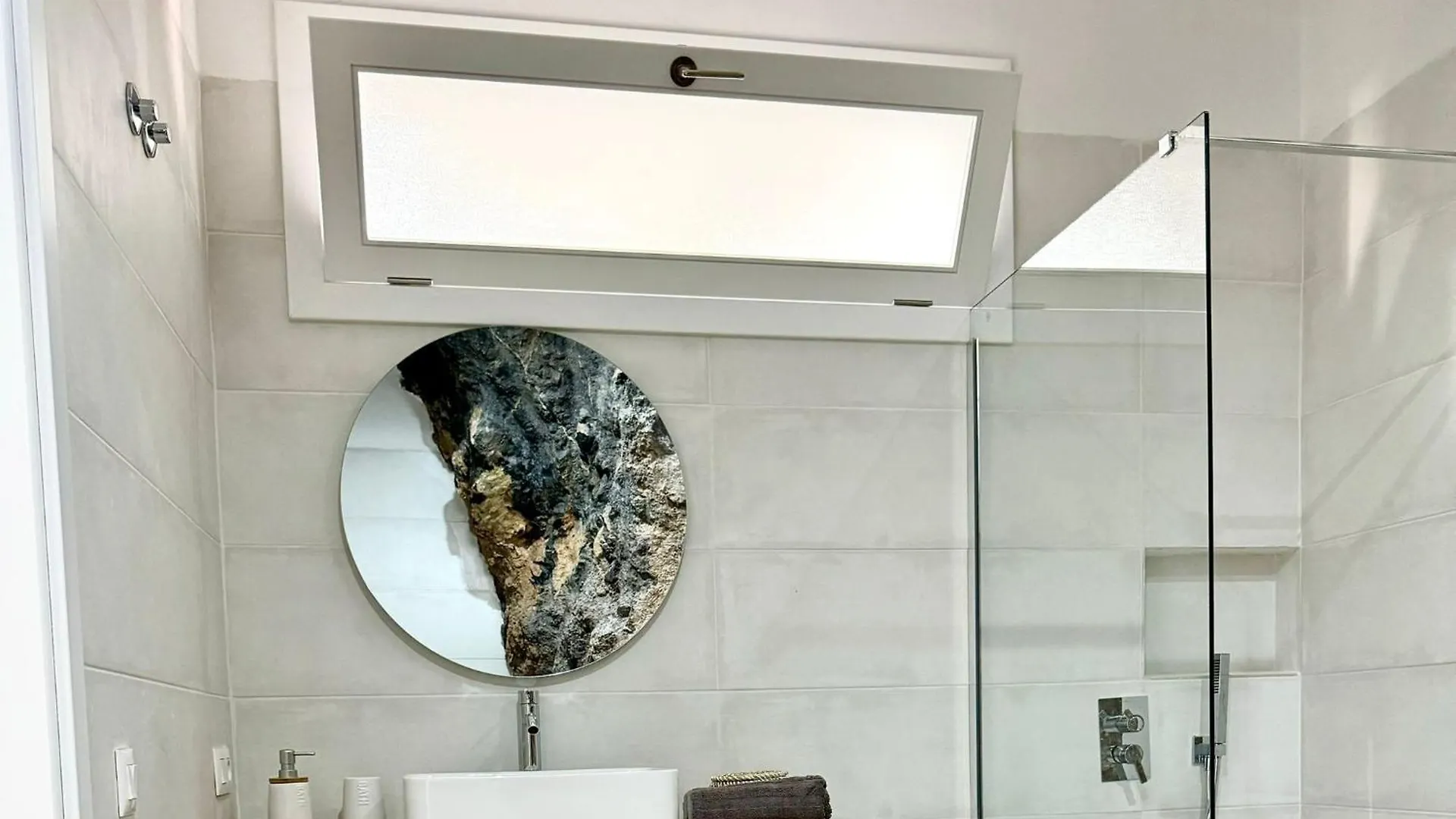 Luxury Home Natural Risco Barrio Taucho Chalet