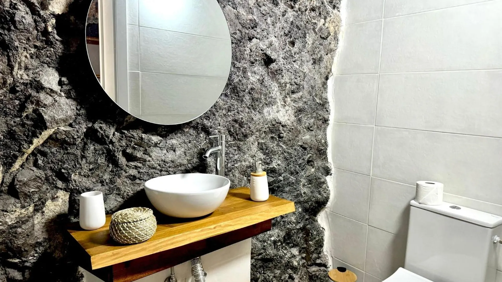Luxury Home Natural Risco Barrio Taucho
