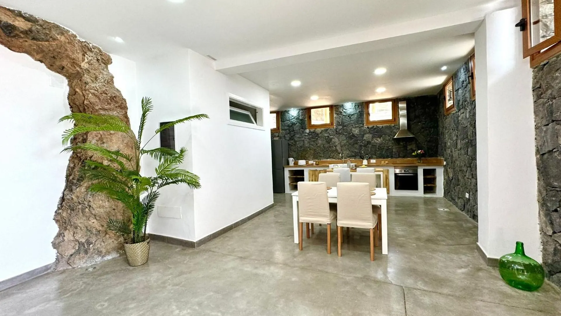 Luxury Home Natural Risco Barrio Taucho Chalet